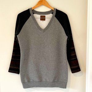 Roots X preloved Canadian Clothing Brand Collaboration Mixed Media Size Medium